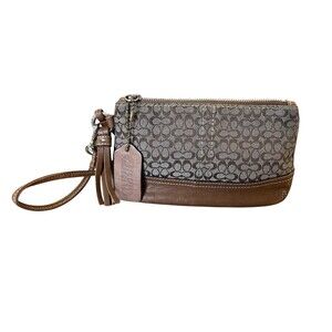 Coach Signature C Wristlet Clutch Brown Tan Zip Tassel Detachable Strap